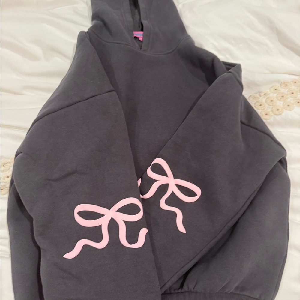 Edikted Gray and Pink Bow Sweatshirt